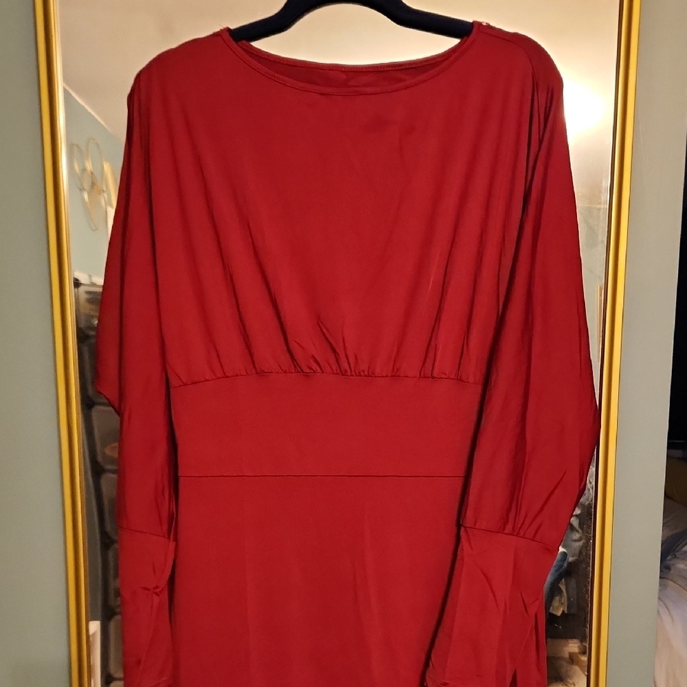 Elegant Red Long-Sleeve Dress